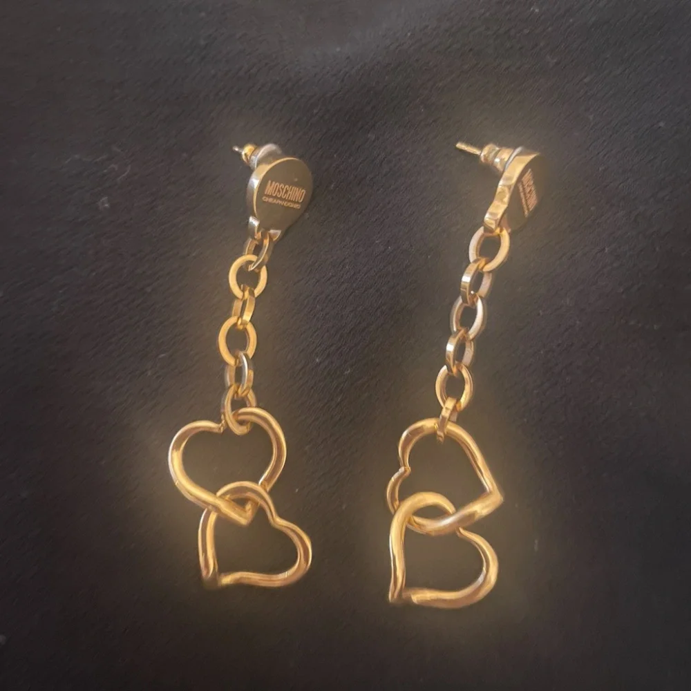 MOSCHINO Gold Heart Earrings - Picture 3 of 6